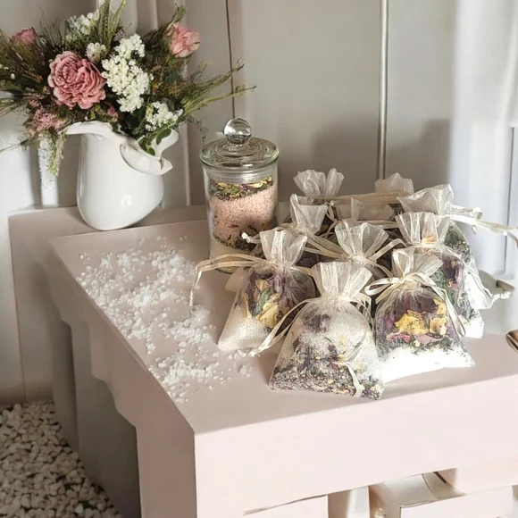 Handcrafted Handmade Tea Bath Floral Salt Relaxation Rejuvination Beauty Bags - Picture 4 of 8